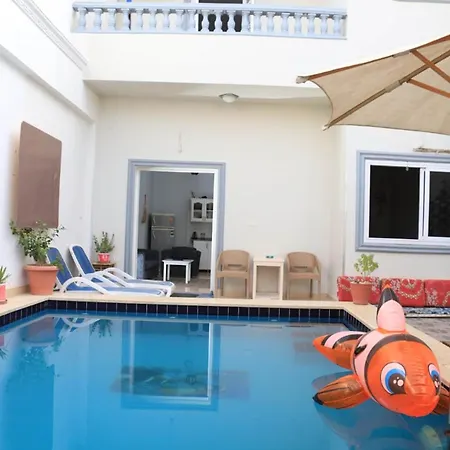 Nefertarie Guest House Luxor Exterior photo